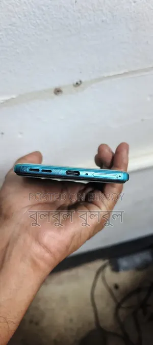 মোটোরোলা এজ ৬০ ২৫৬ জিবি
