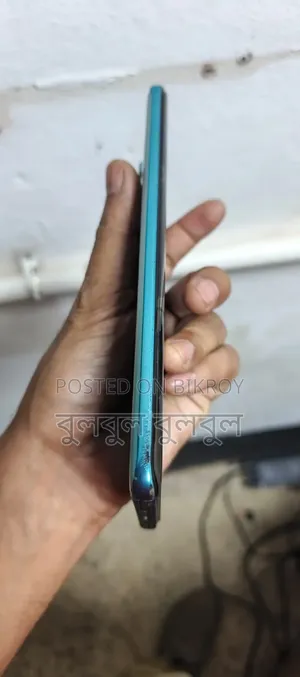 মোটোরোলা এজ ৬০ ২৫৬ জিবি