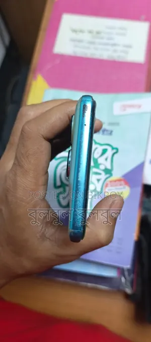 মোটোরোলা এজ ৬০ ২৫৬ জিবি