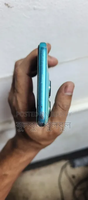 মোটোরোলা এজ ৬০ ২৫৬ জিবি
