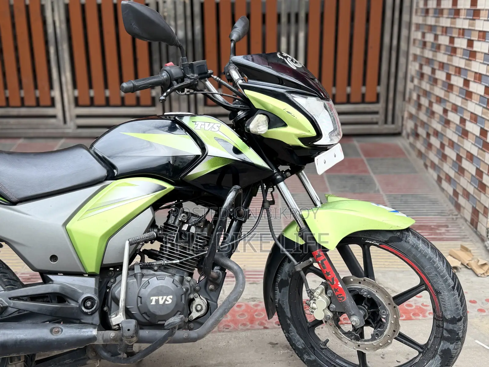 টিভিএস স্ট্রাইকার ১২৫ ২০২১ সবুজ