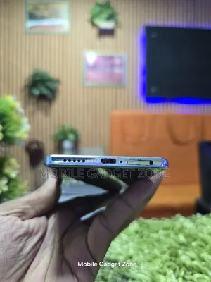 iQOO 8 GB Blue