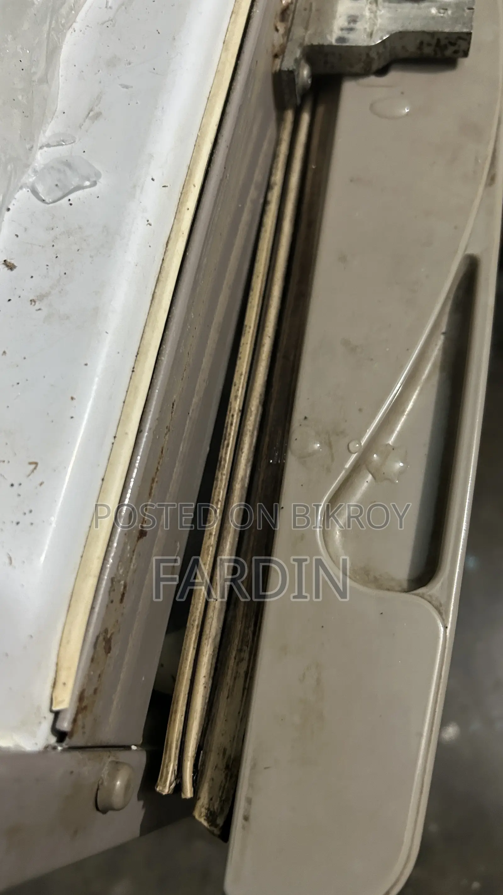 Walton Refrigerator (D-1f0) 137 Ltr.