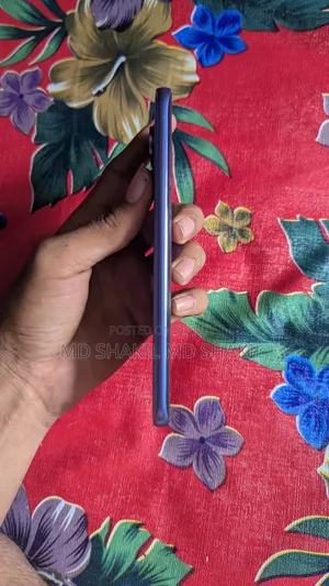 টেকনো স্পার্ক ৪০ প্রো ২৫৬ জিবি ইয়েলো