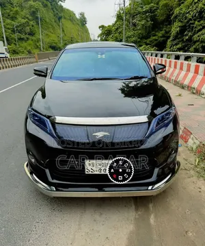 Toyota Harrier 2.0 2017 Black