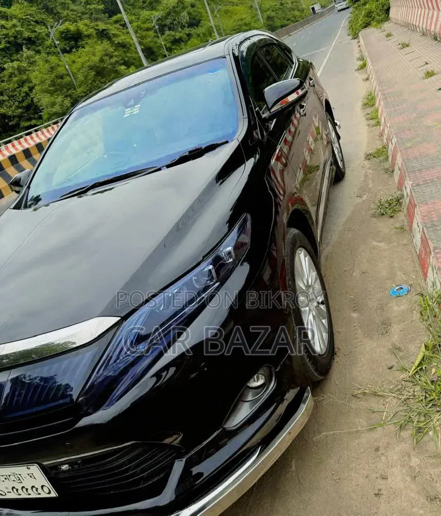 টয়োটা হ্যারিয়ার ২.০ ২০১৭ কালো