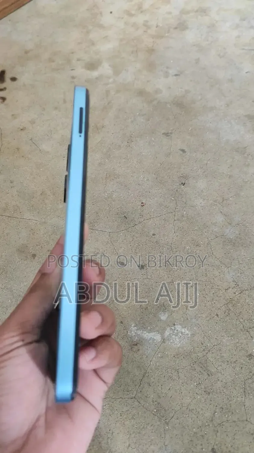 Infinix Hot 30i 128 GB Blue