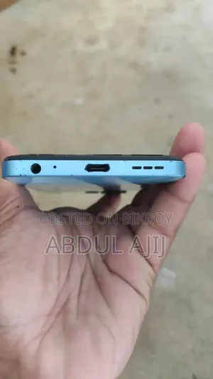 Infinix Hot 30i 128 GB Blue