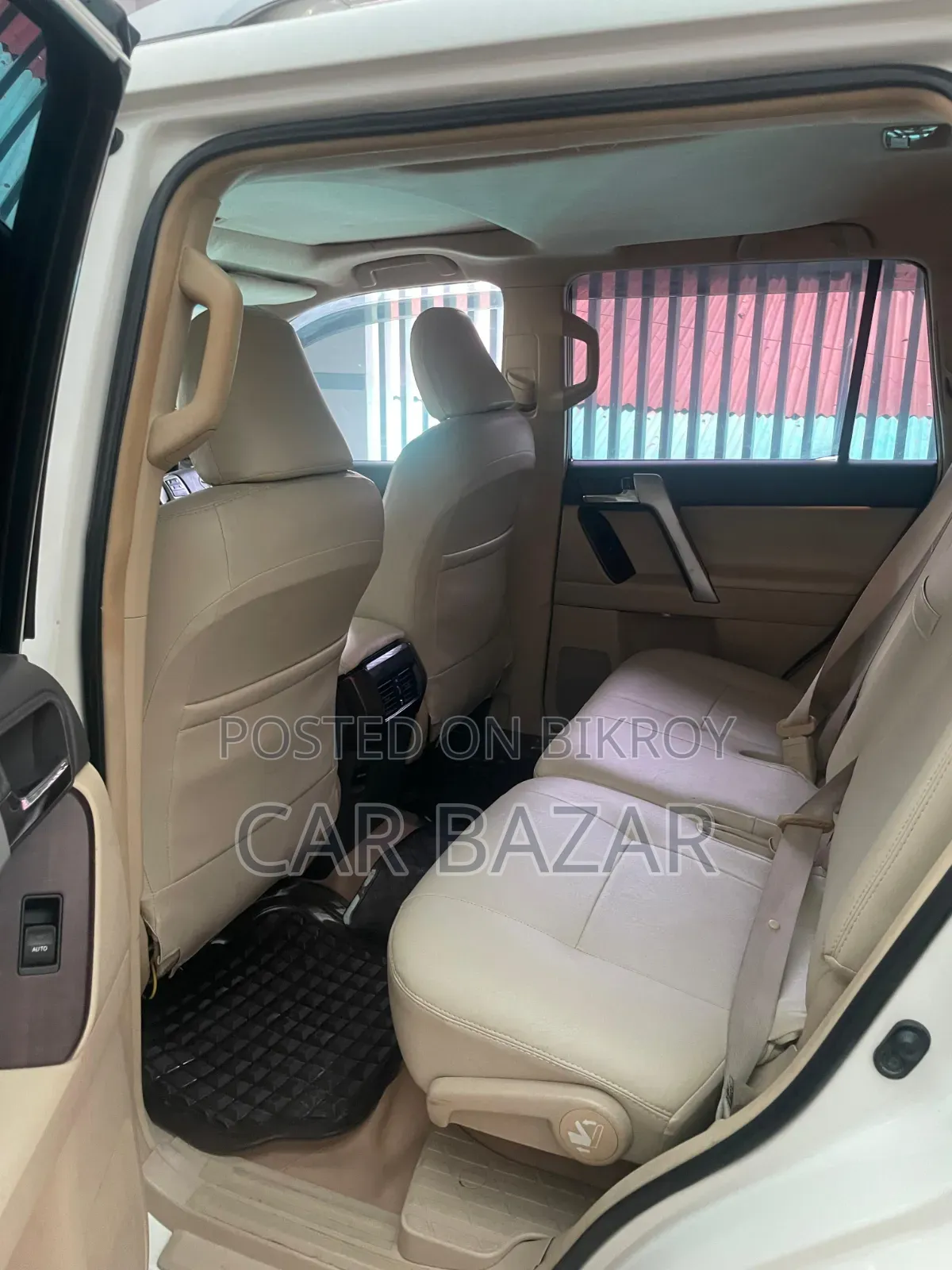 Toyota Land Cruiser Prado 2.7 I 2013 Pearl