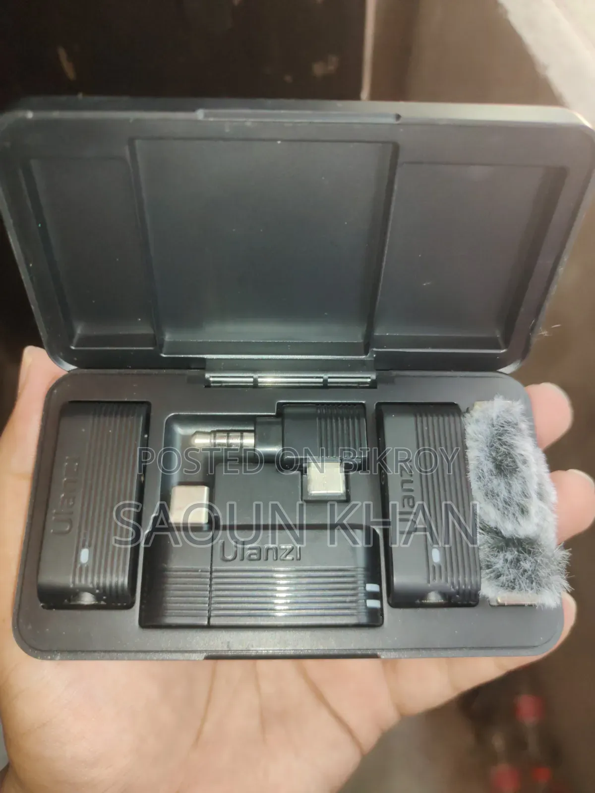 Ulanzi A100 Wireless Lavalier Microphone