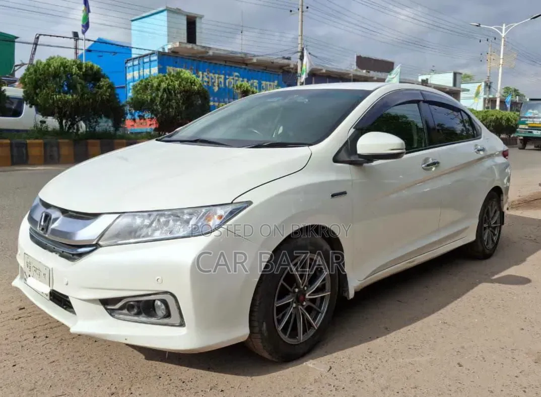 Honda Grace 1.5 Hybrid FWD 2015 White