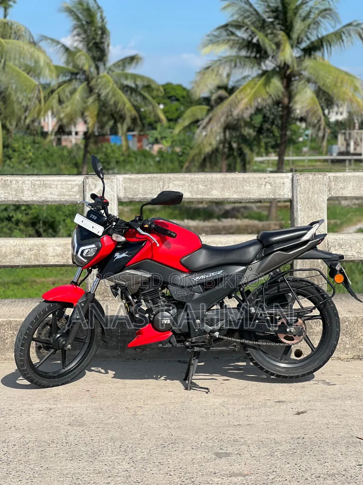 টিভিএস রাইডার ১২৫ ২০২২ লাল