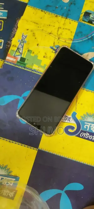 রিয়েলমি সি৩০ ৩২ জিবি পিংক