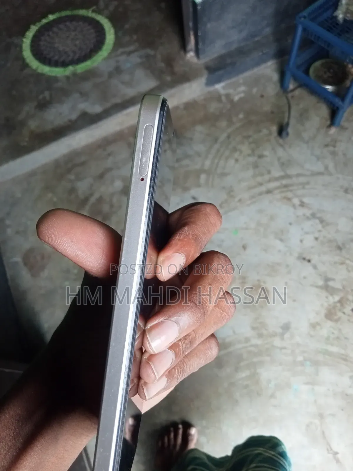 রিয়েলমি নোট ৭০ ৬৪ জিবি গোল্ড