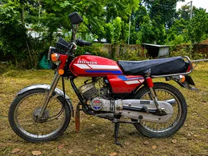 Honda 1993 Red