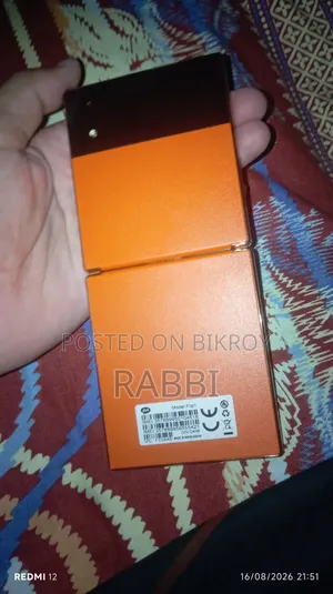 নতুন আইটেল ফ্লিপ ১ ৮ জিবি কমলা