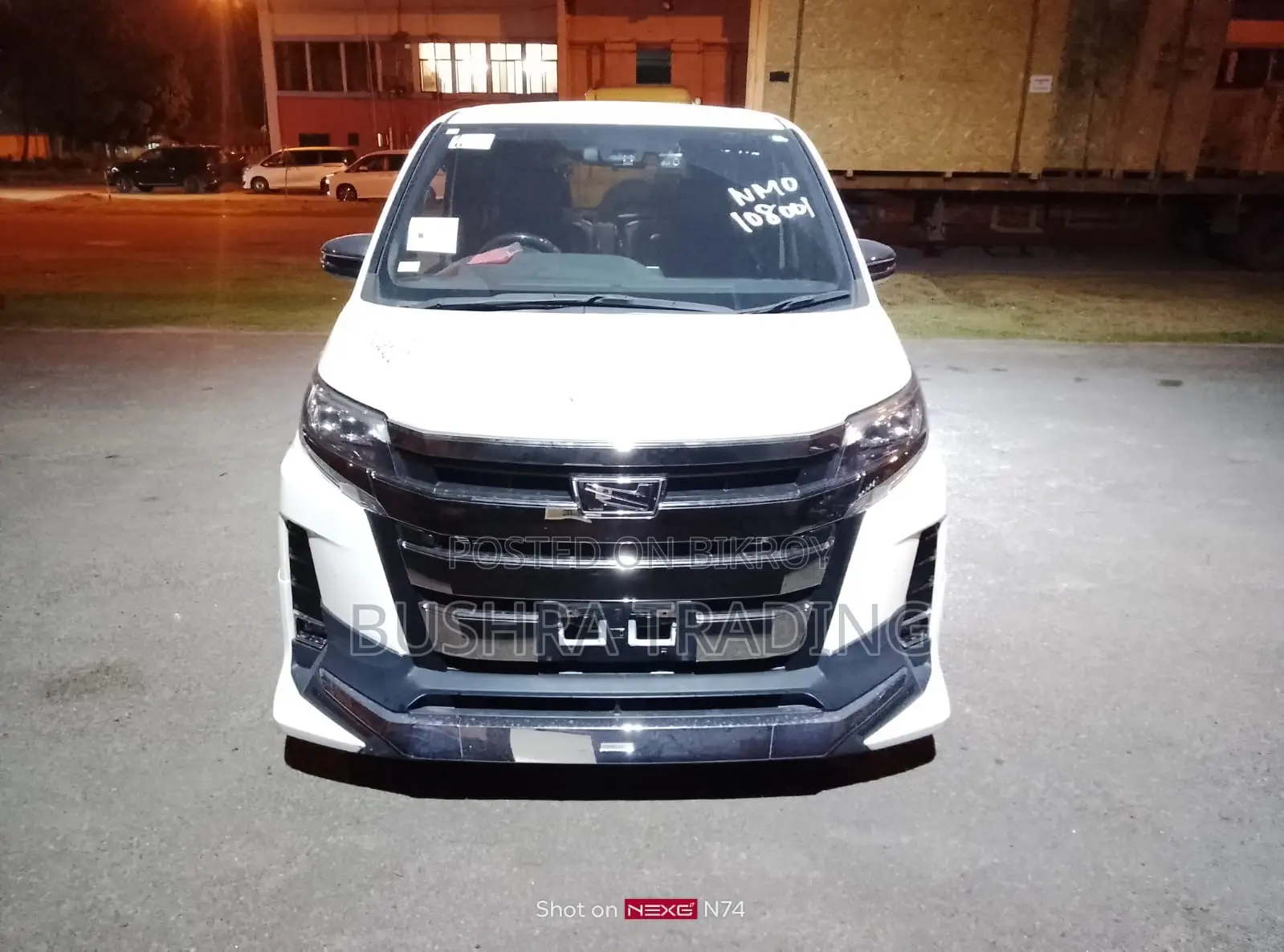 Toyota Noah 2.0 Front-Wheel Drive (7 Seater) 2021 Pearl