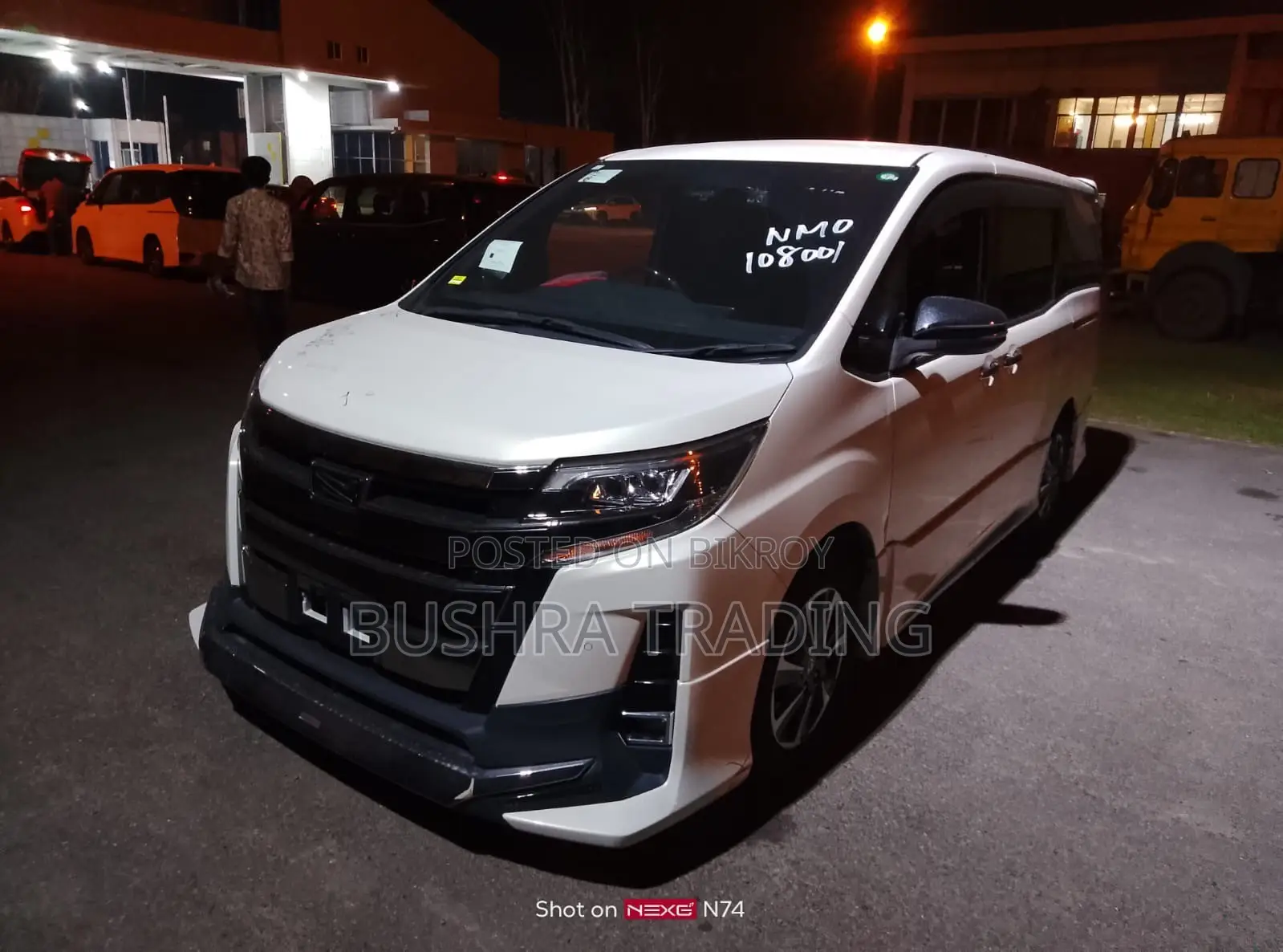 Toyota Noah 2.0 Front-Wheel Drive (7 Seater) 2021 Pearl