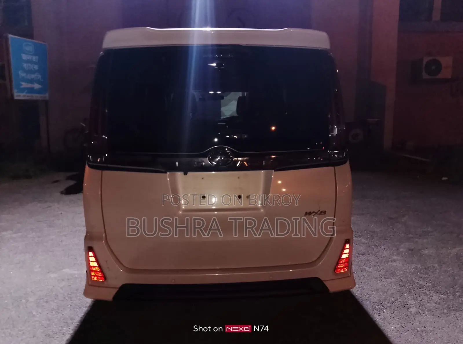 Toyota Noah 2.0 Front-Wheel Drive (7 Seater) 2021 Pearl