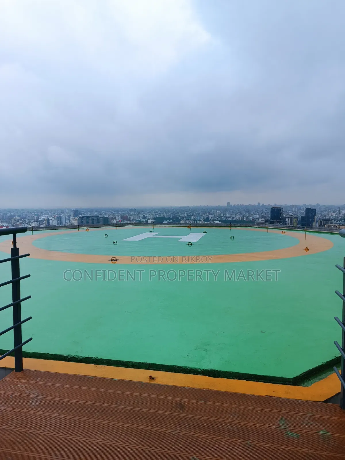 গুলশানে ভাড়ার জন্য এক্সক্লুসিভ কমার্শিয়াল স্পেস