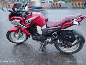Yamaha Fazer V1 2011 Red