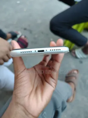 Apple iPhone 11 128 GB White