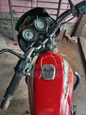 Bajaj Platina 125 2017 Red