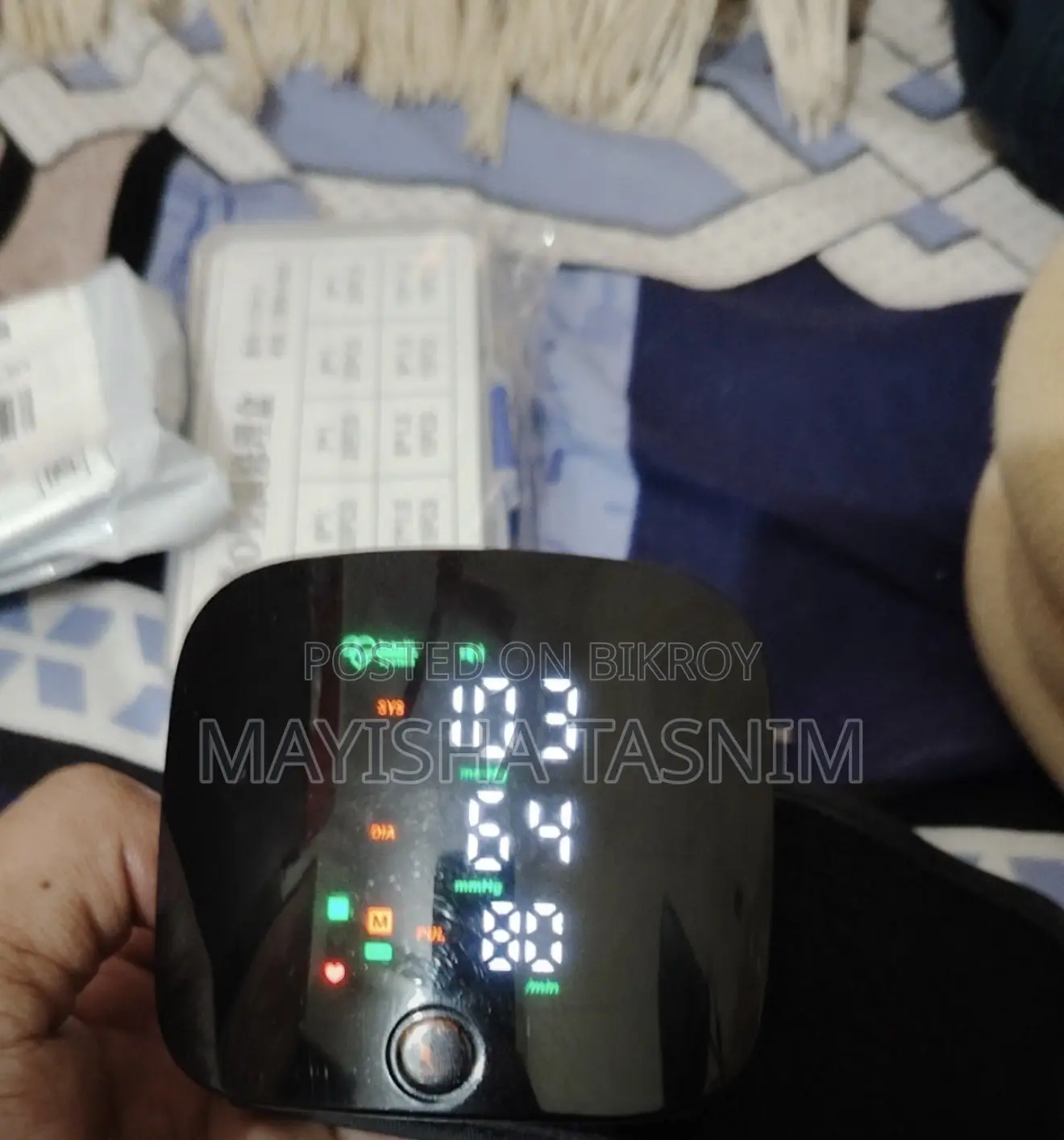 অটোমেটিক রিচার্জেবল ডিজিটাল রিস্ট টাইপ ব্লাড প্রেশার মেশিন