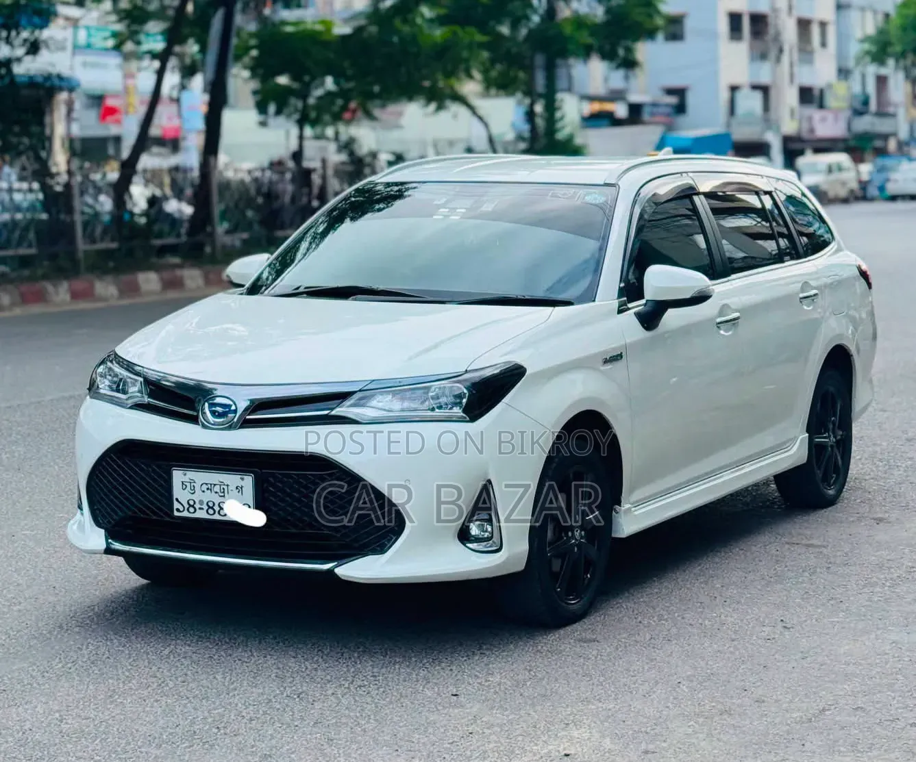 Toyota Corolla Fielder 1.5 Hybrid FWD 2018 Pearl