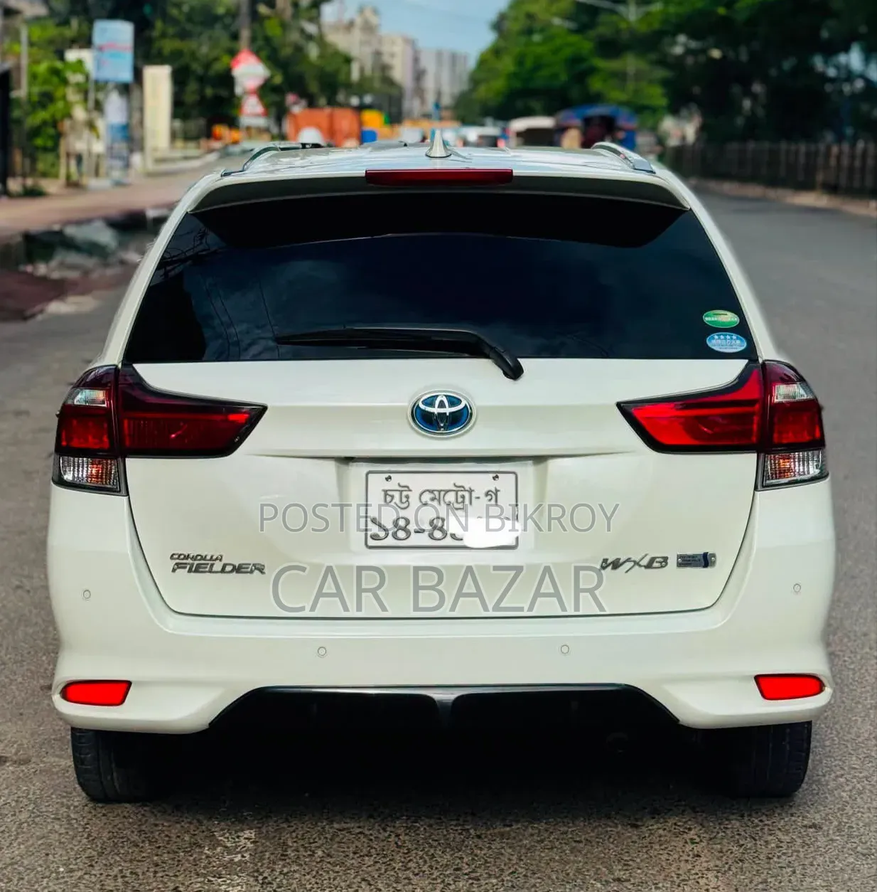 Toyota Corolla Fielder 1.5 Hybrid FWD 2018 Pearl