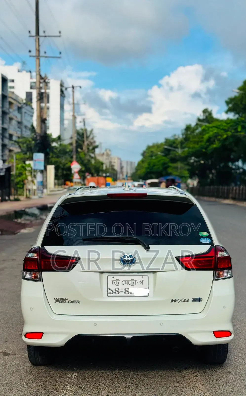 Toyota Corolla Fielder 1.5 Hybrid FWD 2018 Pearl