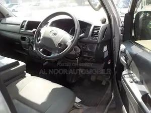 Toyota HiAce 2021 Silver