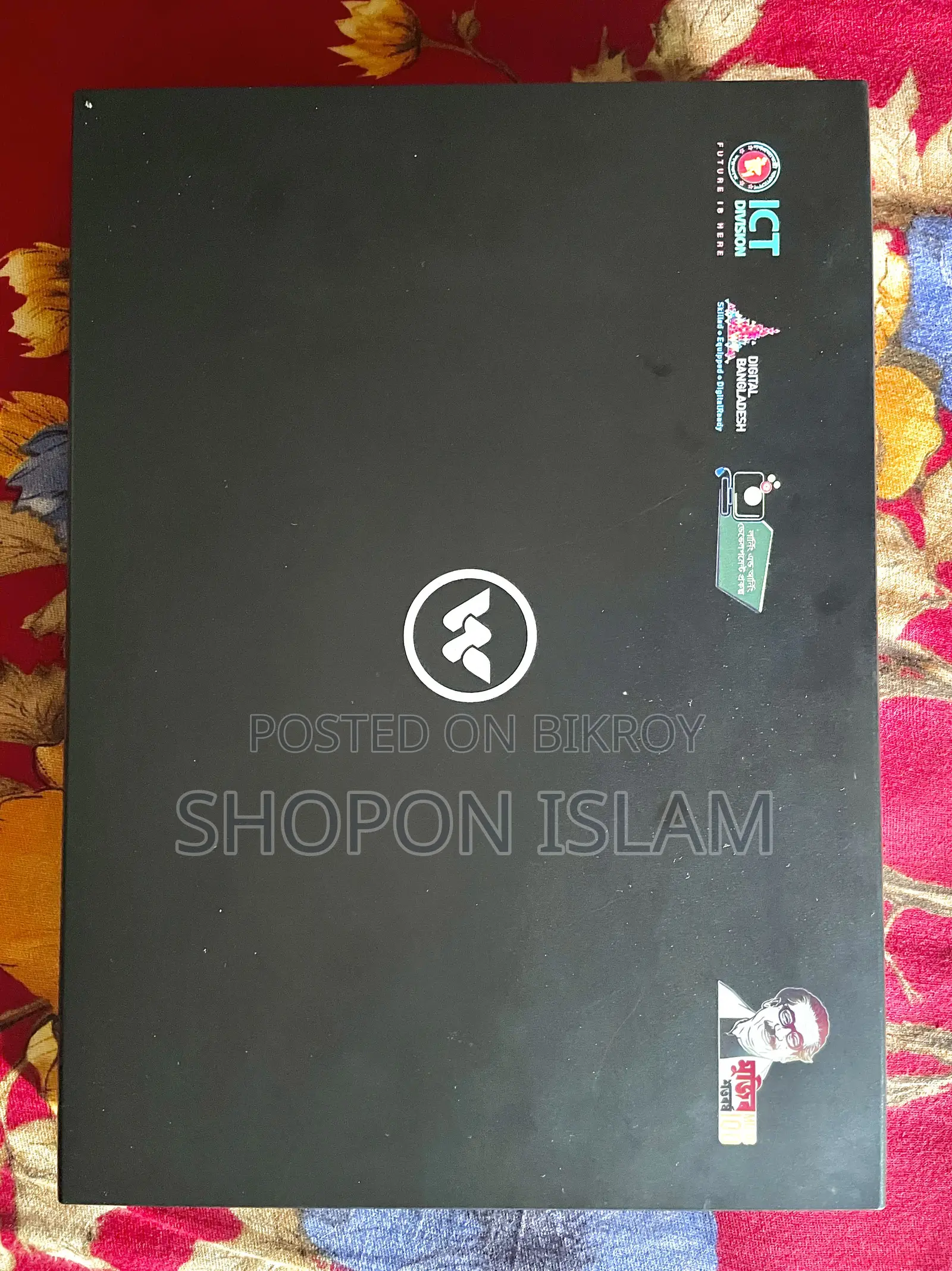 Laptop 4GB Intel Core i5 HDD + 1TB SSD