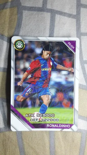 These are official Panini football player star cards brought from abroad.