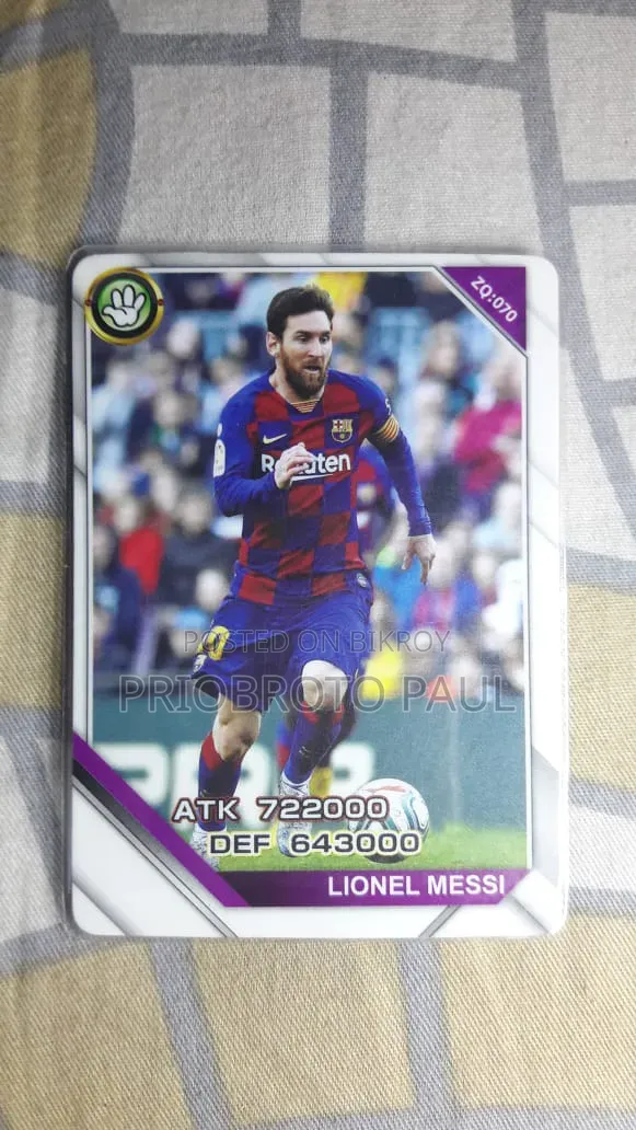 These are official Panini football player star cards brought from abroad.