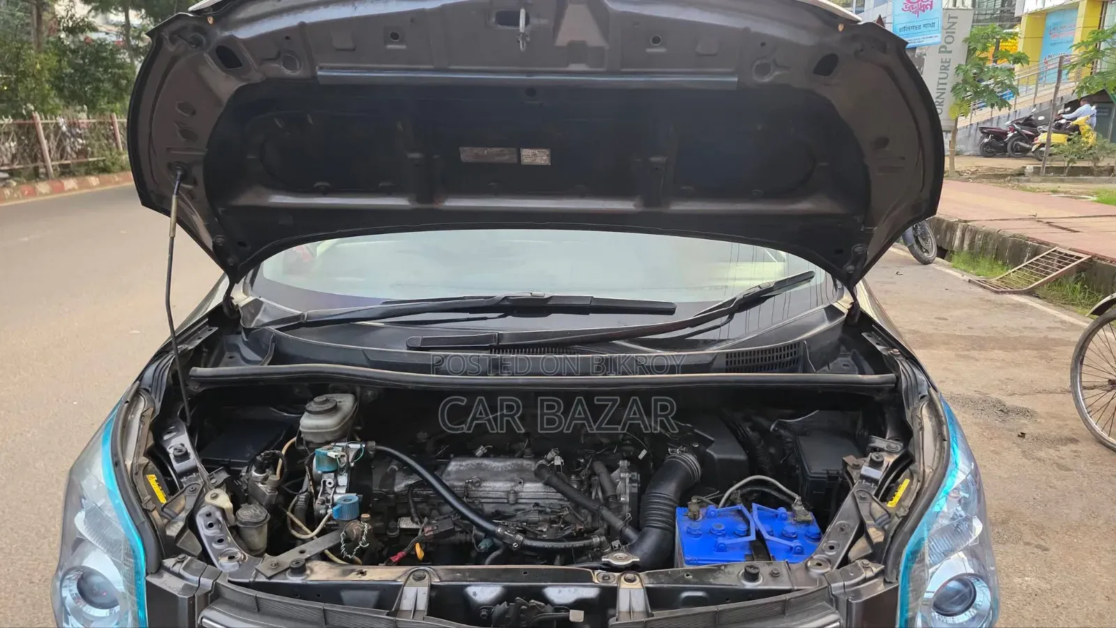 Toyota Noah 2.0 143hp FWD (8 Seater) 2011 Gray