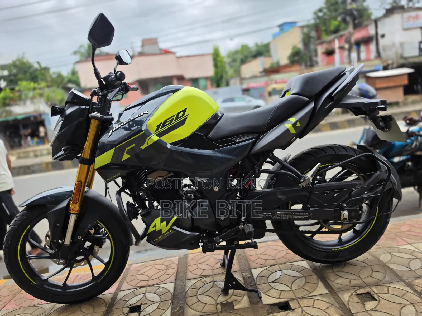 হিরো থ্রিলার ১৬০আর ৪ভি ২০২৬ সবুজ