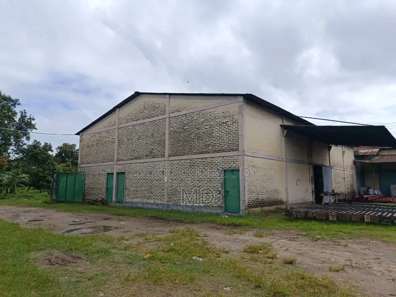 Land, Factory and Machinery of Flower Mill for Sale!