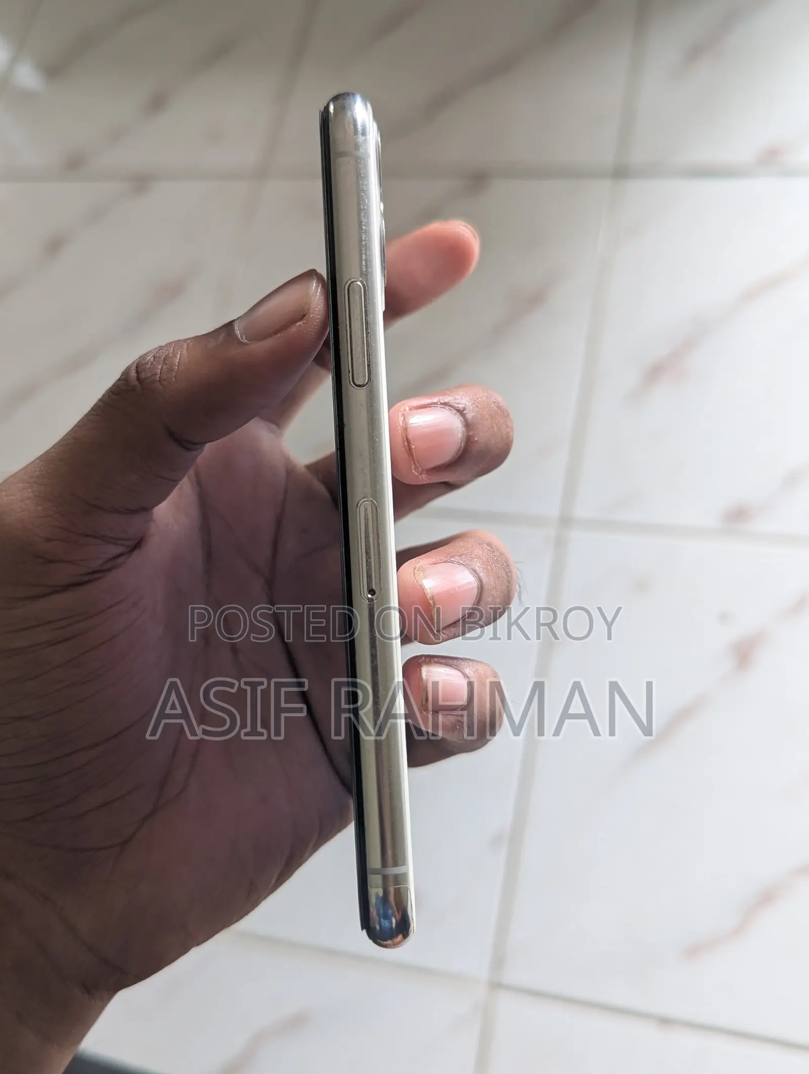 অ্যাপল আইফোন ১১ প্রো ২৫৬ জিবি হোয়াইট