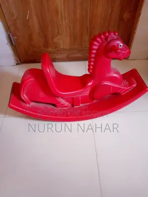 খেলনা ঘোড়া