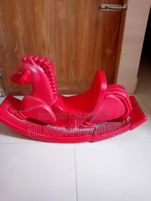 খেলনা ঘোড়া