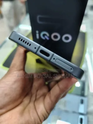 iQOO 256 GB Black