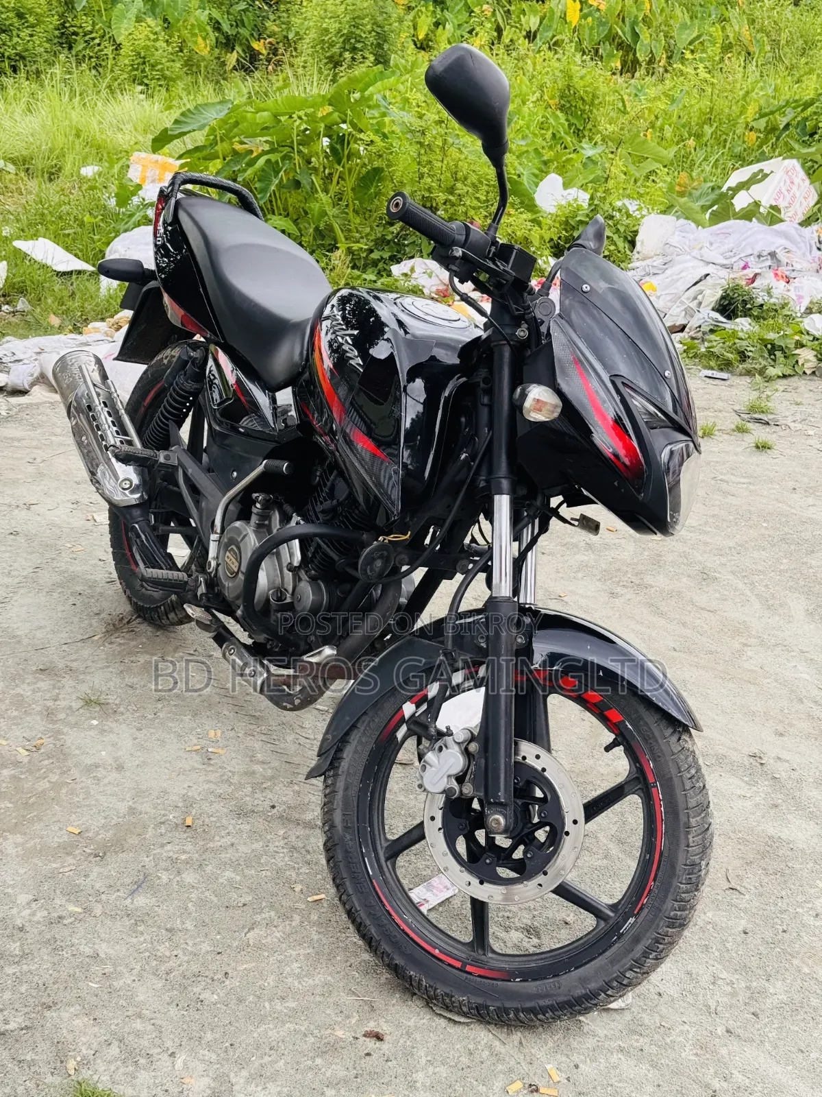 নতুন বাজাজ পালসার ১৫০ ২০১৯ কালো