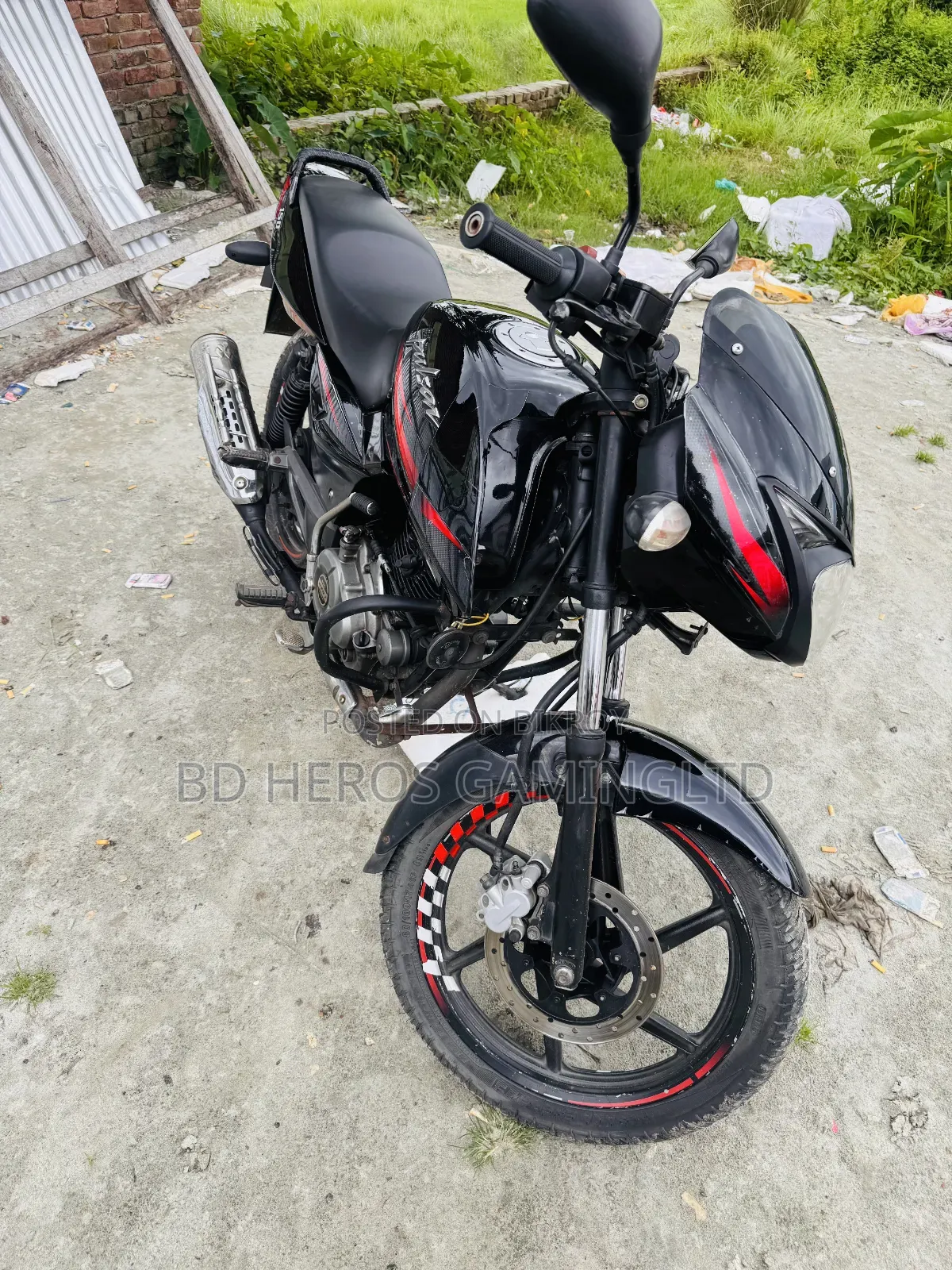 নতুন বাজাজ পালসার ১৫০ ২০১৯ কালো