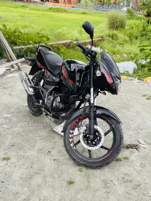 নতুন বাজাজ পালসার ১৫০ ২০১৯ কালো