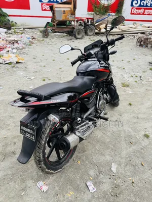 নতুন বাজাজ পালসার ১৫০ ২০১৯ কালো