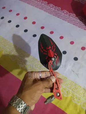 লুকিং গ্লাস