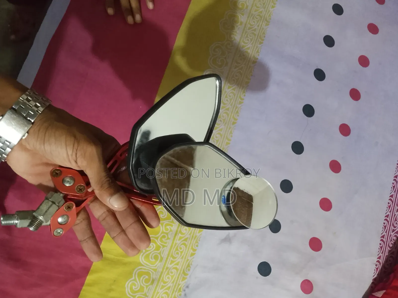 লুকিং গ্লাস