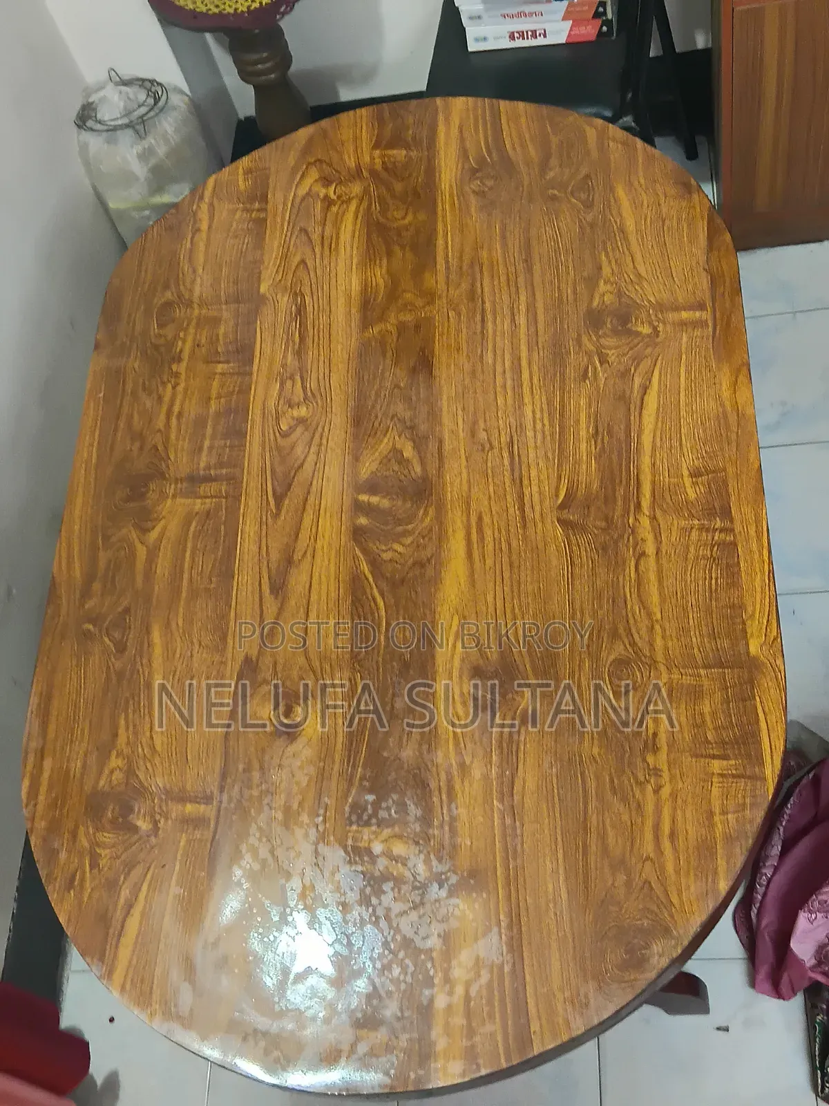সেমি সার্কুলার ডাইনিং টেবিল