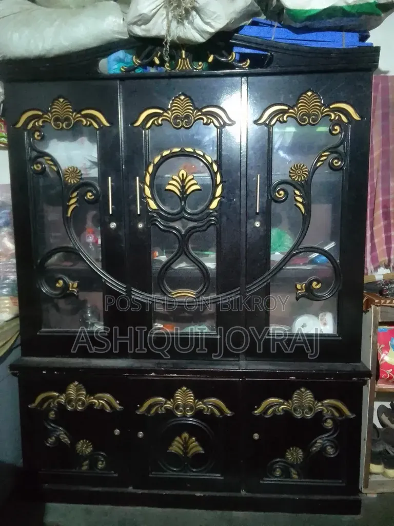 Showcase Part X 7ft 5ft for 9500 Taka, Ropatoli, Chandu Market